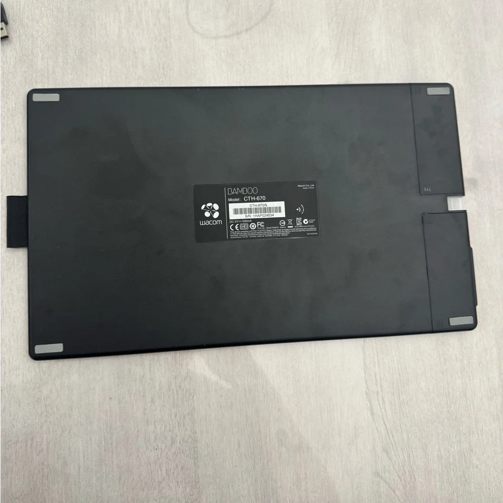 NWOT Wacom Bamboo Create Tablet with Pen CTH-670